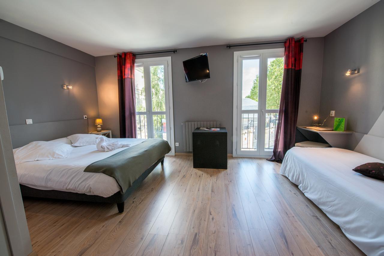 Hotel Du Lion D'Or Marmande Exterior photo